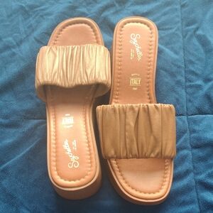 Seychelles Women's Brown Slide Sandals